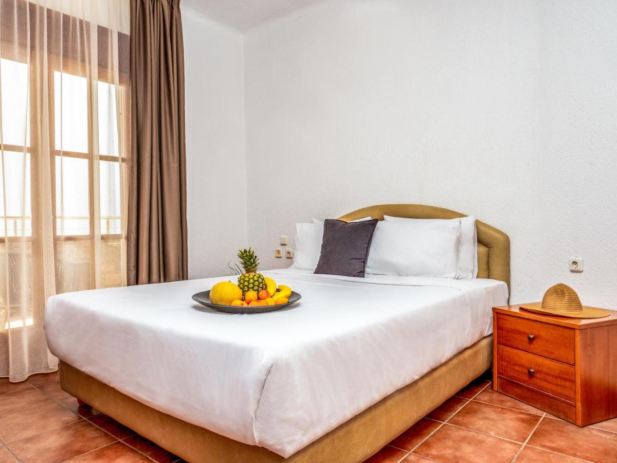 Aparthotel Alikes & 4*